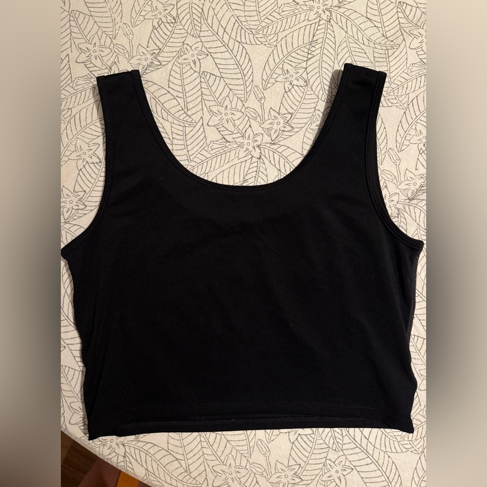 Black Crop Tank Bra - Comfortable Everyday Support